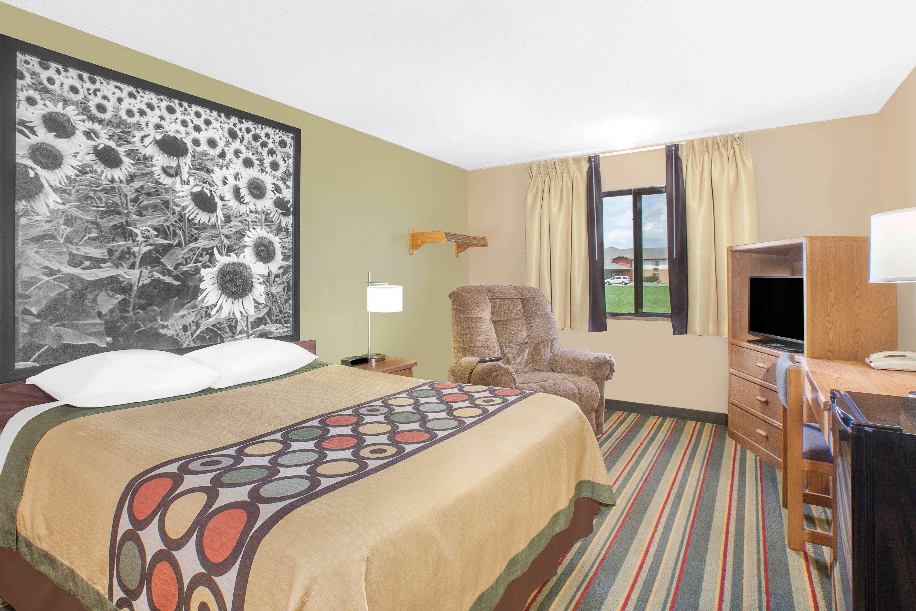 Motel Super 8 By Wyndham Mt Pleasant Mount Pleasant Esterno foto