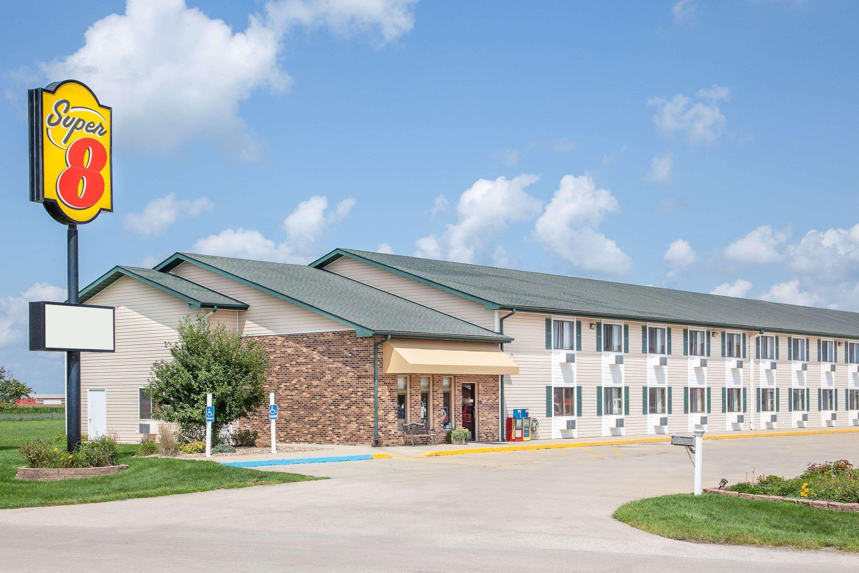 Motel Super 8 By Wyndham Mt Pleasant Mount Pleasant Esterno foto