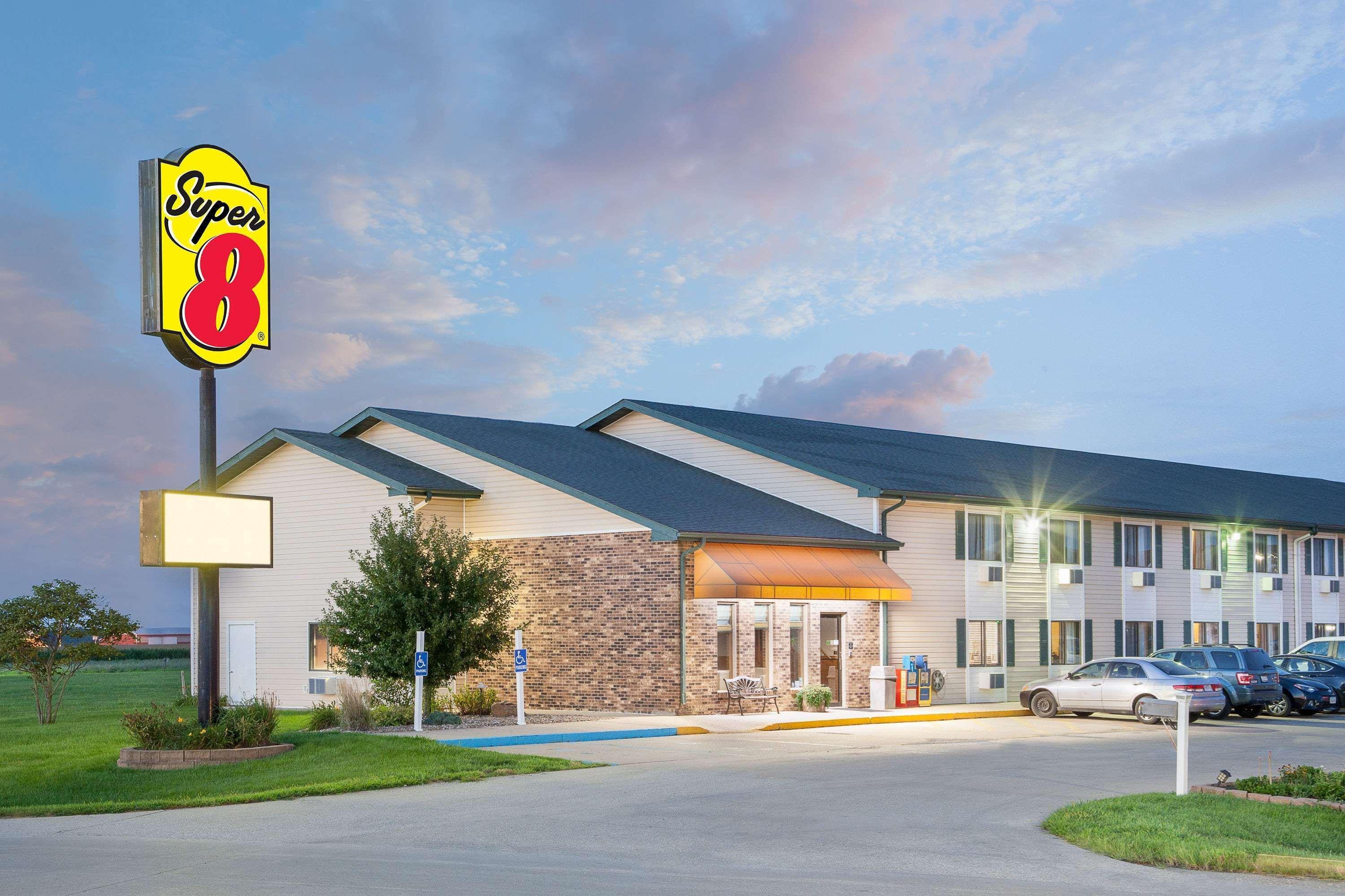 Motel Super 8 By Wyndham Mt Pleasant Mount Pleasant Esterno foto